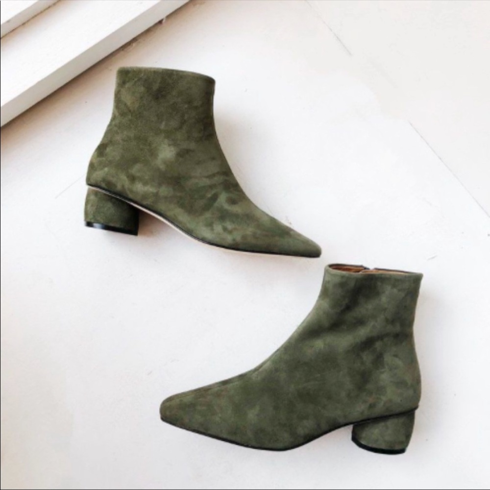 ISO - LOQ MATEA SUEDE BOOTS, 38 or 39, DO NOT PURCHASE